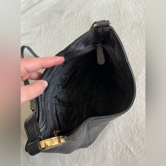 Michael Kors Black Leather Bag w Gold MK - Picture 8 of 9